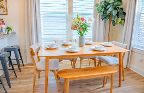 The Royal Crane Suite Newly Built Upscale Central - Photo 25