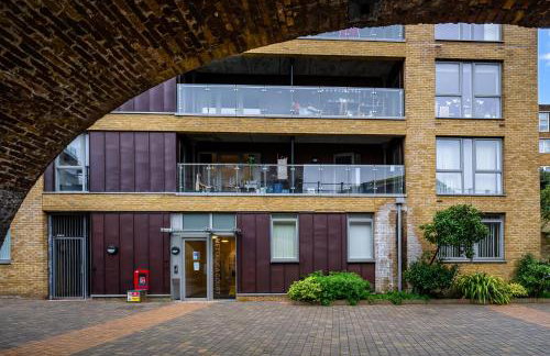 Canary Chic 2 Bedroom Apartment with Marina Views - Foto 16