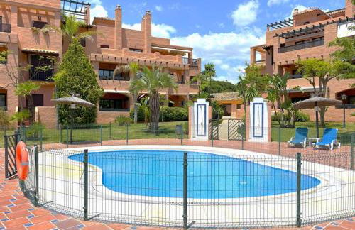 Evans Realty AX Playa & Piscinas & Garaje - Photo 13