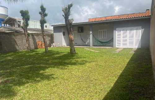 Casa Imbé - Acomoda 12 Pessoas - Foto 9