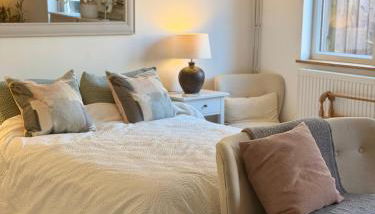 Alderbury Studio - Photo 2