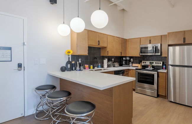 Unique Historic Experience Conveniently Located in the Heart of Cincinnati - Foto 36