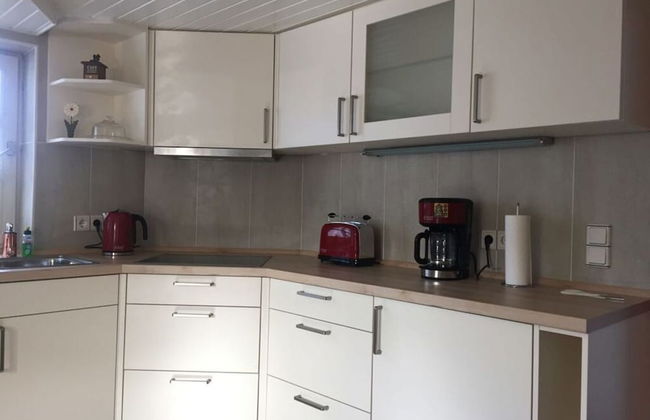 Farsighted Modern Retreat - Photo 7