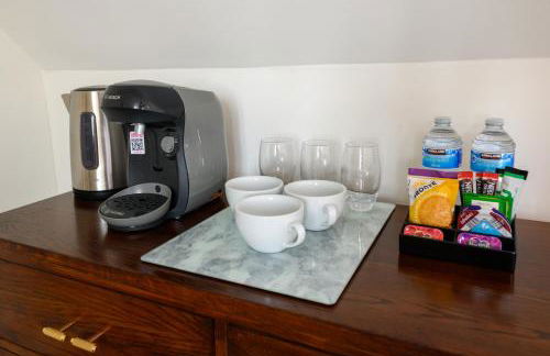 Holm House - Stylish Coastal Suites - Silures Bar & Restaurant On-site - Foto 60