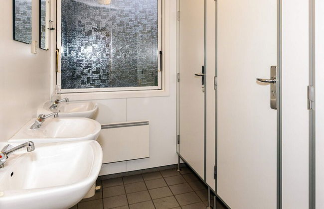 Holiday Home With Shared Kitchen & Bathroom - Foto 8