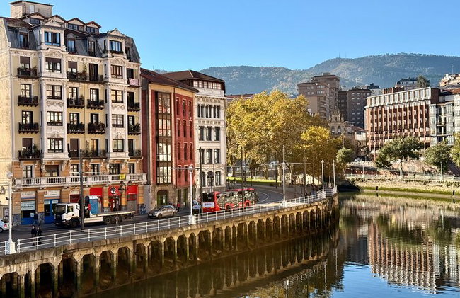 Passeio Histórico a Pé por Bilbao em Pequeno Grupo - Foto 5