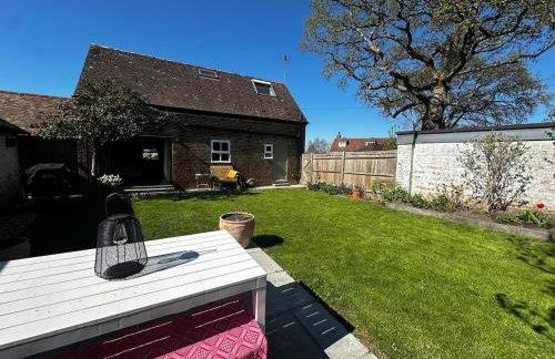 Charming rural cottage & private garden near South Downs - Great location for hiking - Photo 6