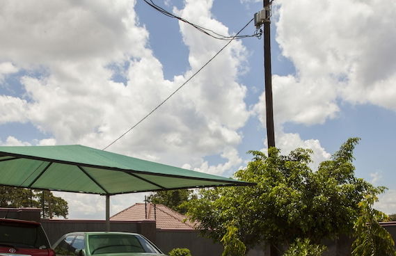 Three Bedroom art themed apartment - Photo 24