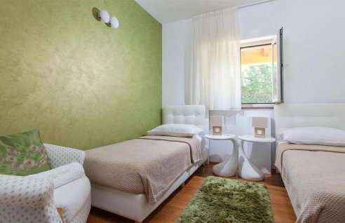 Nice Home In Karojba With Sauna - Foto 29