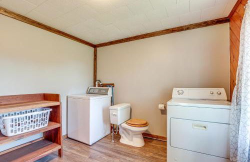 Wellsboro Farmhouse with Grill and Fire Pit! - Foto 20