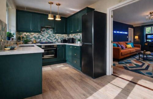 Bright 3BR House Ideal for Families & Groups - Foto 5