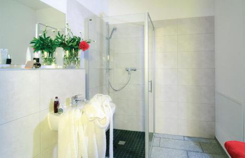 2 Bedroom Lovely Home In Pinnow - Foto 12