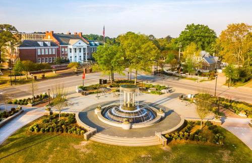 The Cloverleaf - Near Downtown Cary & RDU - Foto 31