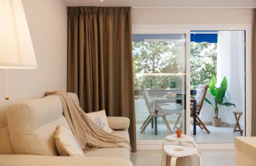 MARBELLA BANUS SUITES - Banús - Medina Garden - Brand New 1BR - 1BA - Outdoor Terrace - Bright & Modern - Pool - Steps from Puerto Banús Marina - Walk to El Corte Ing Luxury Shopping Mall - Photo 19