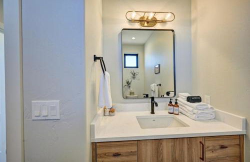 Salida Chalet, Modern Retreat with Mountain Views - Photo 49