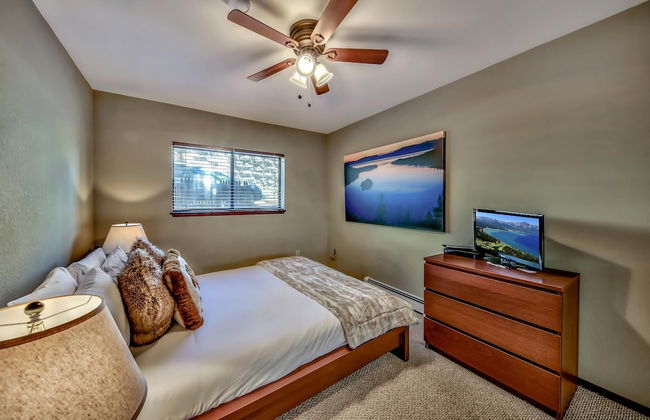 Mv49 Lake Tahoe a Block From the Caverock Beach - Foto 5