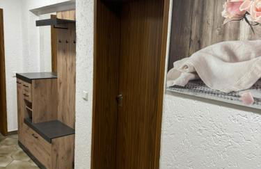 Laras voll ausgestattete Gartenwohnung mit WLAN und TV - Foto 13