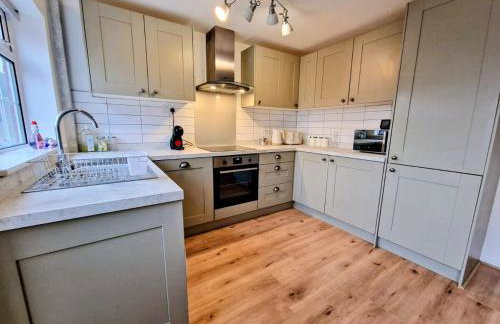 Central modern home with parking - Foto 11