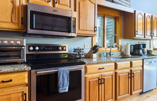 Sunset, Lake and Mtn View, Theater, Hot Tub, Xbox, Close to Sunday River - Foto 62