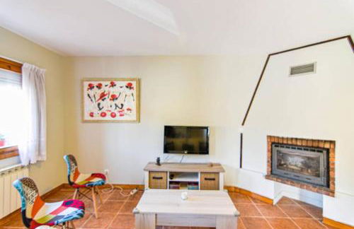 Cómodo y coqueto chalet con jardín en Argoños - Foto 5