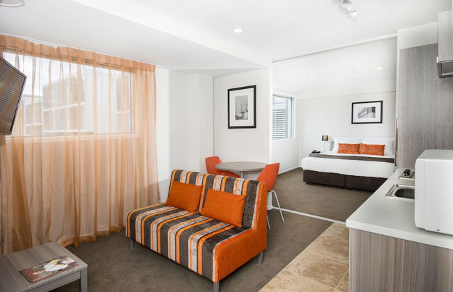 Quest on Beaumont - Photo 11