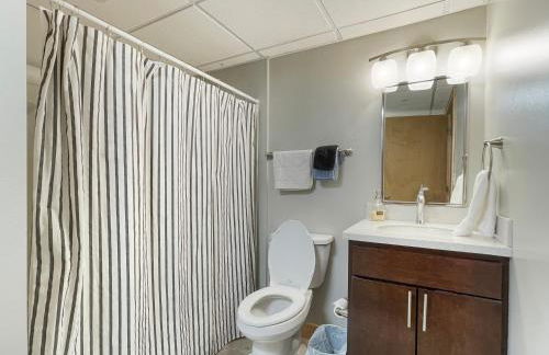 2 BR Short Uber to Dtwn NightlifeRestaurants - Foto 8