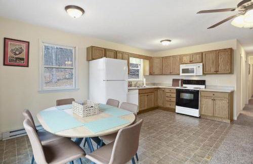 Mountain Retreat by Berkeley Springs wRiver Access - Foto 10