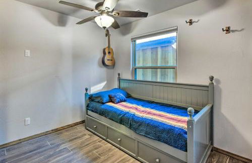 Unique Mtn Getaway with Stunning Outdoor Area! - Foto 21