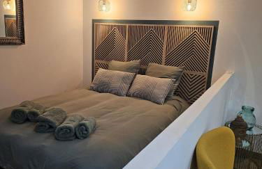 La Dame - Parking Privé GRATUIT Proche GE Alstom & Centre-Ville - Foto 3