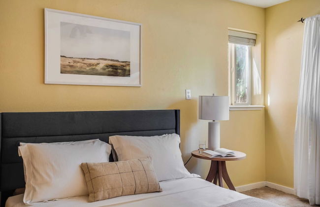 León by Avantstay Private Breathtaking Character Cottage w/ Pool & Hot Tub - Foto 25