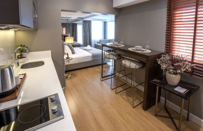 Valente Suites & Hotel - Photo 12