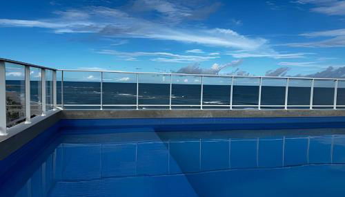 Lindo Studio em frente a praia - Foto 1