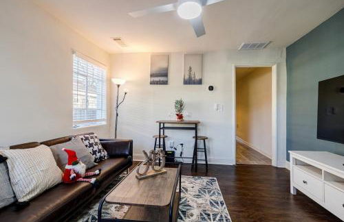 5 min Grant park with Fenced Yard Parking Pet Friendly - Photo 11