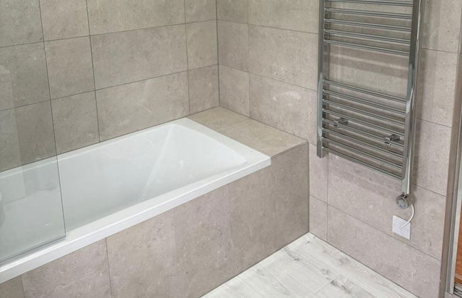 4 Bed Cottage in Surrey - Foto 15