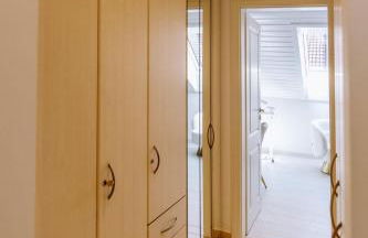 Ferienwohnung König Ludwig - Modernes Design-Apartment für Paare und Genießer am Starnberger See by LIVARIA - Foto 25