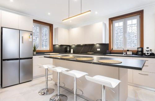 Zafiro Piscina Climatizada Jacuzzi Barbacoa Vistas al mar - Foto 12