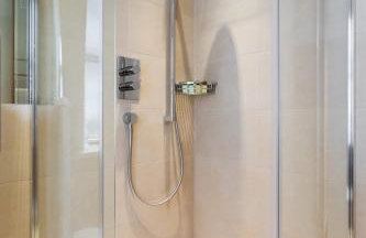 BnBNova - 2BR 2BA - The Heart of Soho - Foto 19