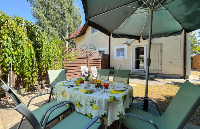 4 bedroom House in Fonyód with garden and terrace - Photo 16