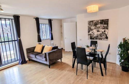 Comfy 2 bed Flat with free Parking, close to Tube - Foto 3