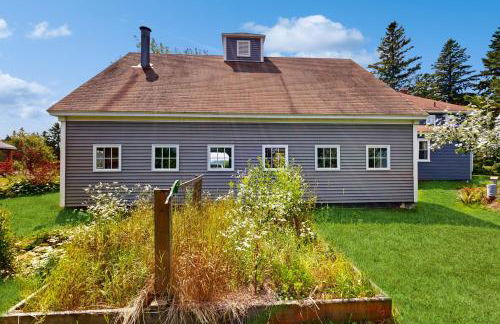 Acadia Lights Cottage - Photo 26