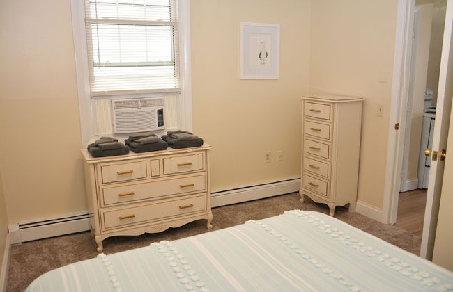 68 East Grand Ave - Photo 10