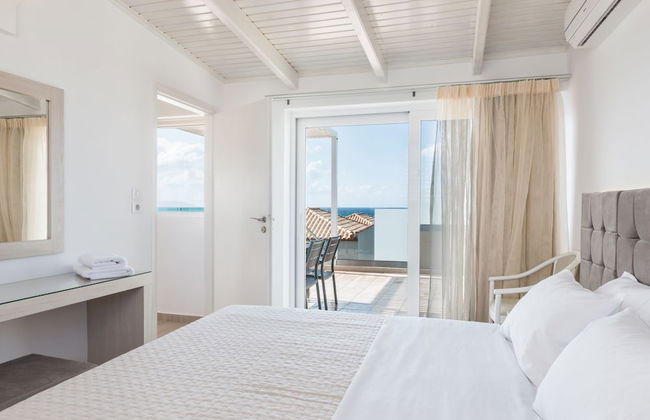 Vergina Beach Resort - Photo 4