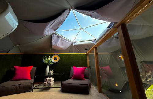 Sunridge Geodome with private Hot tub - Foto 16