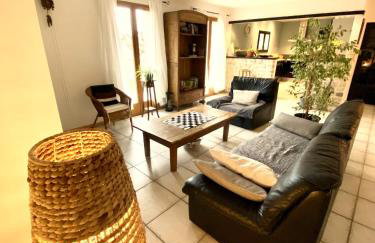 GITE DE L'ASPE 135m2, 6p, 3ch avec piscine privative, jardin ombragé clos - Foto 4