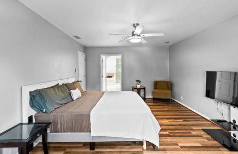 Lilburn Gateway with Game Loft, Fire Pit, Stone Mountain - Foto 33