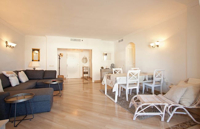 Luxury beach apartment Elviria, Marbella - Photo 10