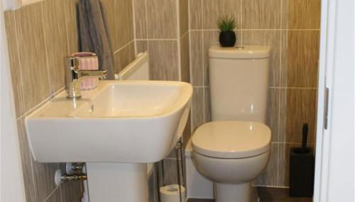 1-Bed House - Sleeps 2 - Parking Wifi - Foto 5