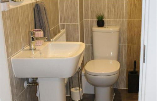 1-Bed House - Sleeps 2 - Parking Wifi - Foto 5