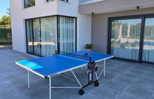 Villa KM 5 Bedroom with pool and garden - Foto 32