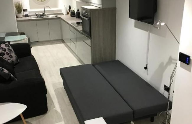 Spacious1br-6guests-walktoshops-fastwifi - Photo 12